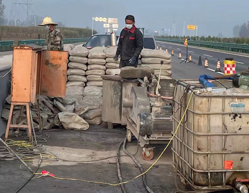 干河街道高速路病害处理